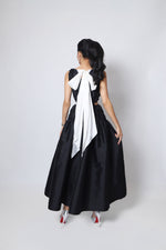 Load image into Gallery viewer, Black Diamon Dress
